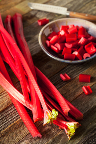 Rhubarb 'Holsteiner Blut'